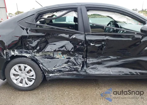 2022 Hyundai Accent Se z USA, uszkodzony, nr VIN 3KPC24A6XNE159124